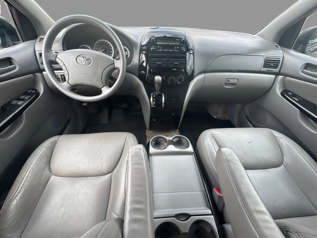 Used 2005 Toyota Sienna LE image 23