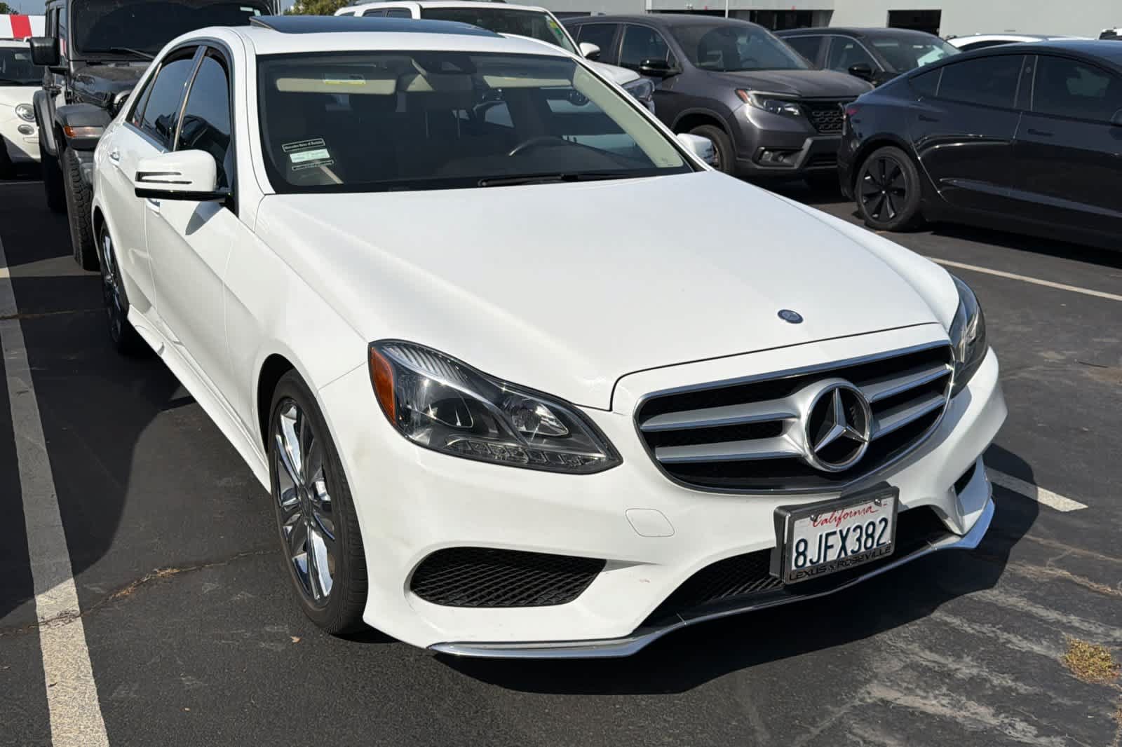 Used 2016 Mercedes-Benz E 350 Sedan image 3