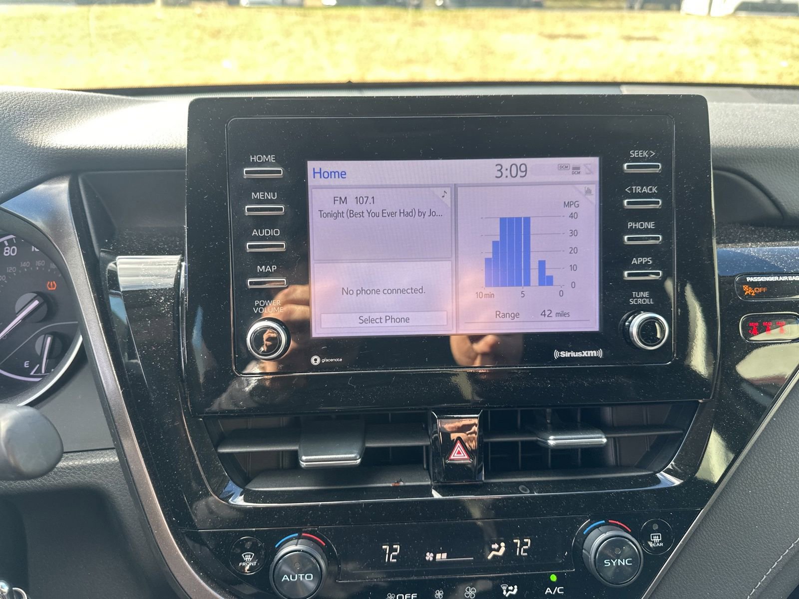 Used 2023 Toyota Camry LE image 12