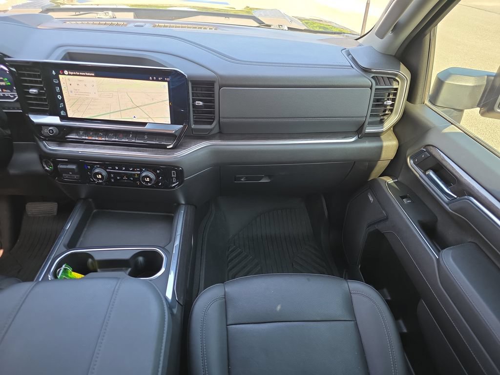 Used 2024 Chevrolet Silverado 2500 LTZ w/ LTZ Plus Package AWD/4WD image 17