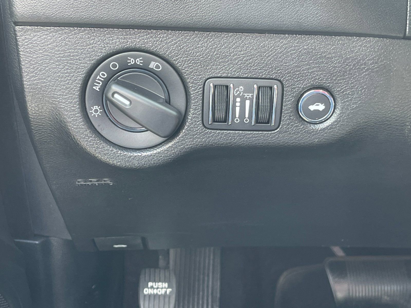 Used 2020 Dodge Charger SXT w/ Plus Group image 30