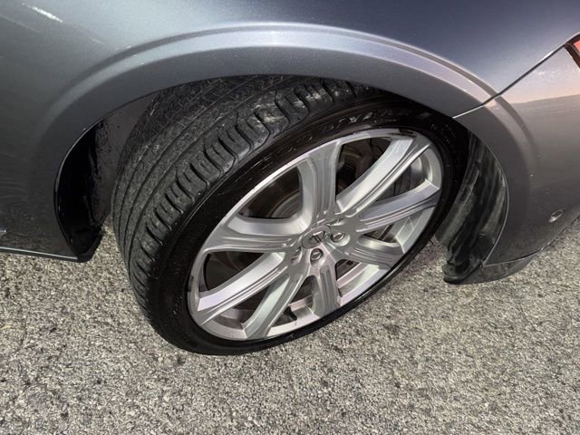 Used 2017 Volvo S90 T6 Inscription w/ Vision Package image 10
