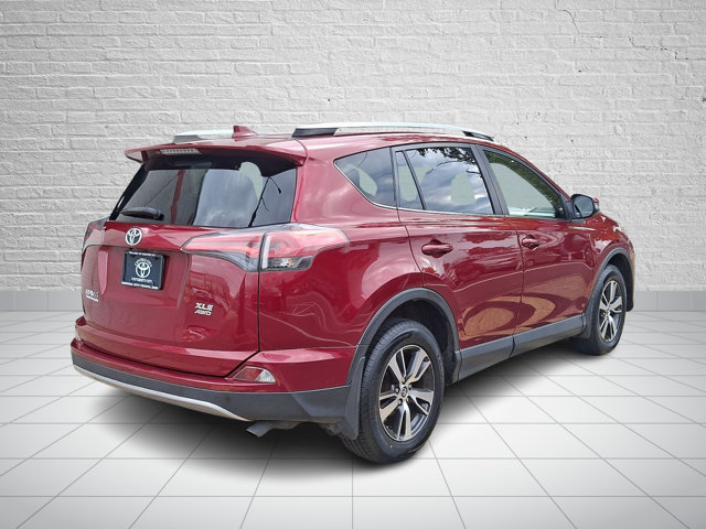 Used 2018 Toyota RAV4 XLE w/ Plus Extra Value Package AWD/4WD image 6