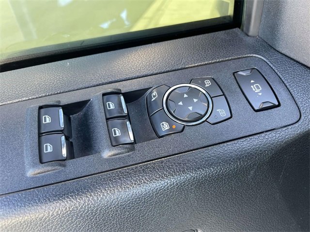 Used 2019 Ford F350 Lariat w/ Chrome Package image 17