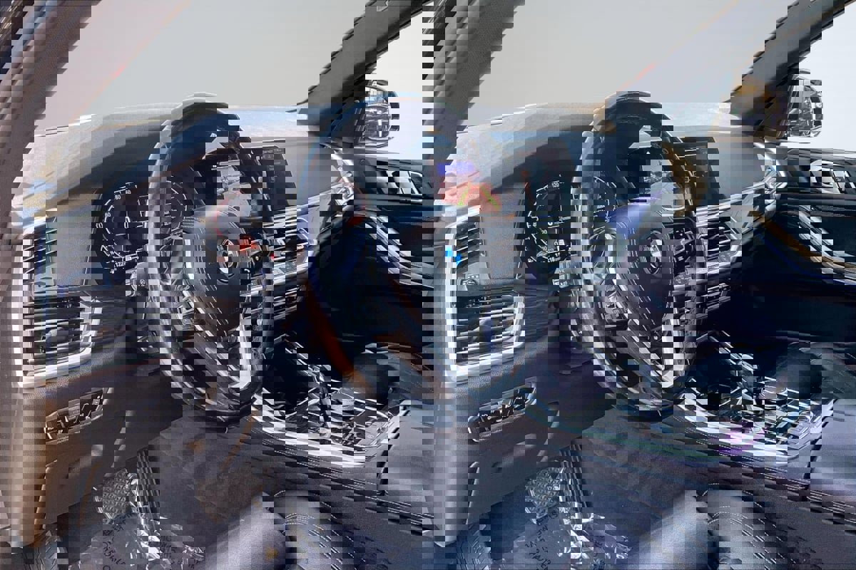 Used 2019 BMW X5 xDrive40i w/ Convenience Package image 14