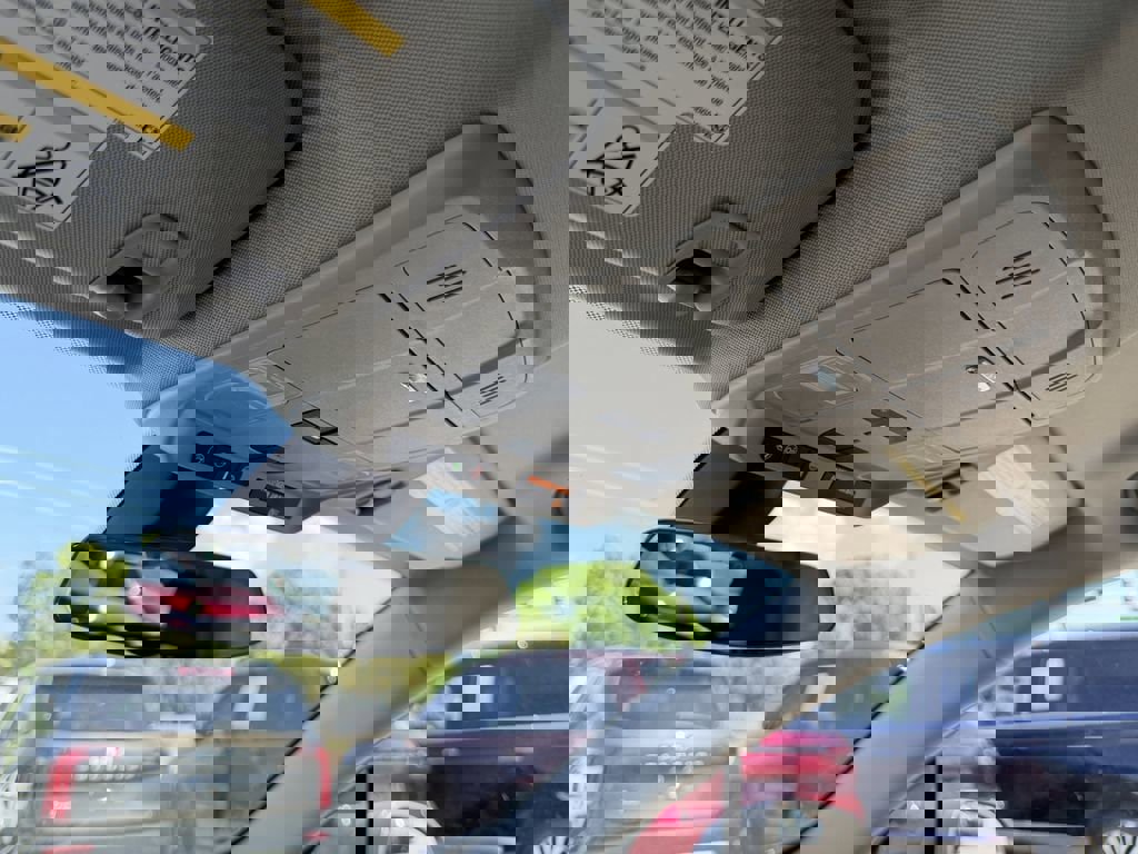 Used 2019 Buick Envision Essence image 33