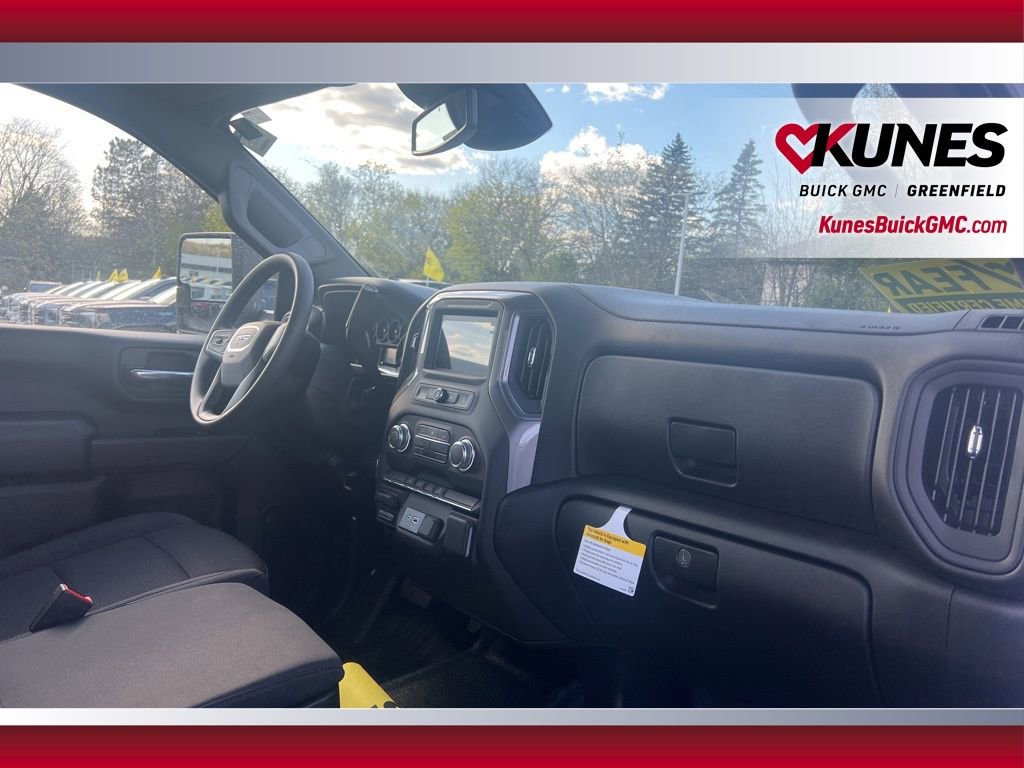 New 2025 GMC Sierra 3500 Pro image 37