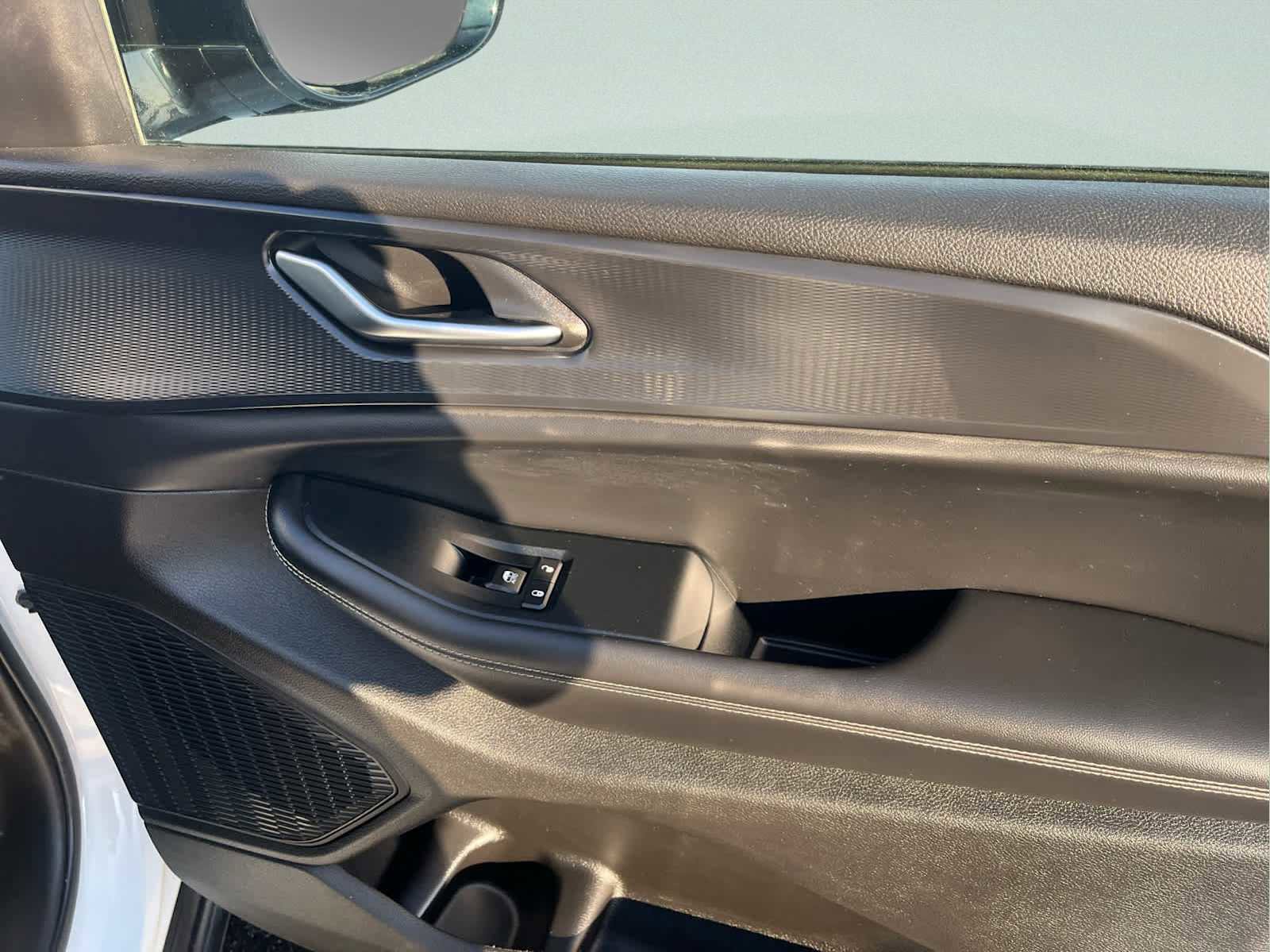 Used 2023 Jeep Grand Cherokee L Laredo image 17