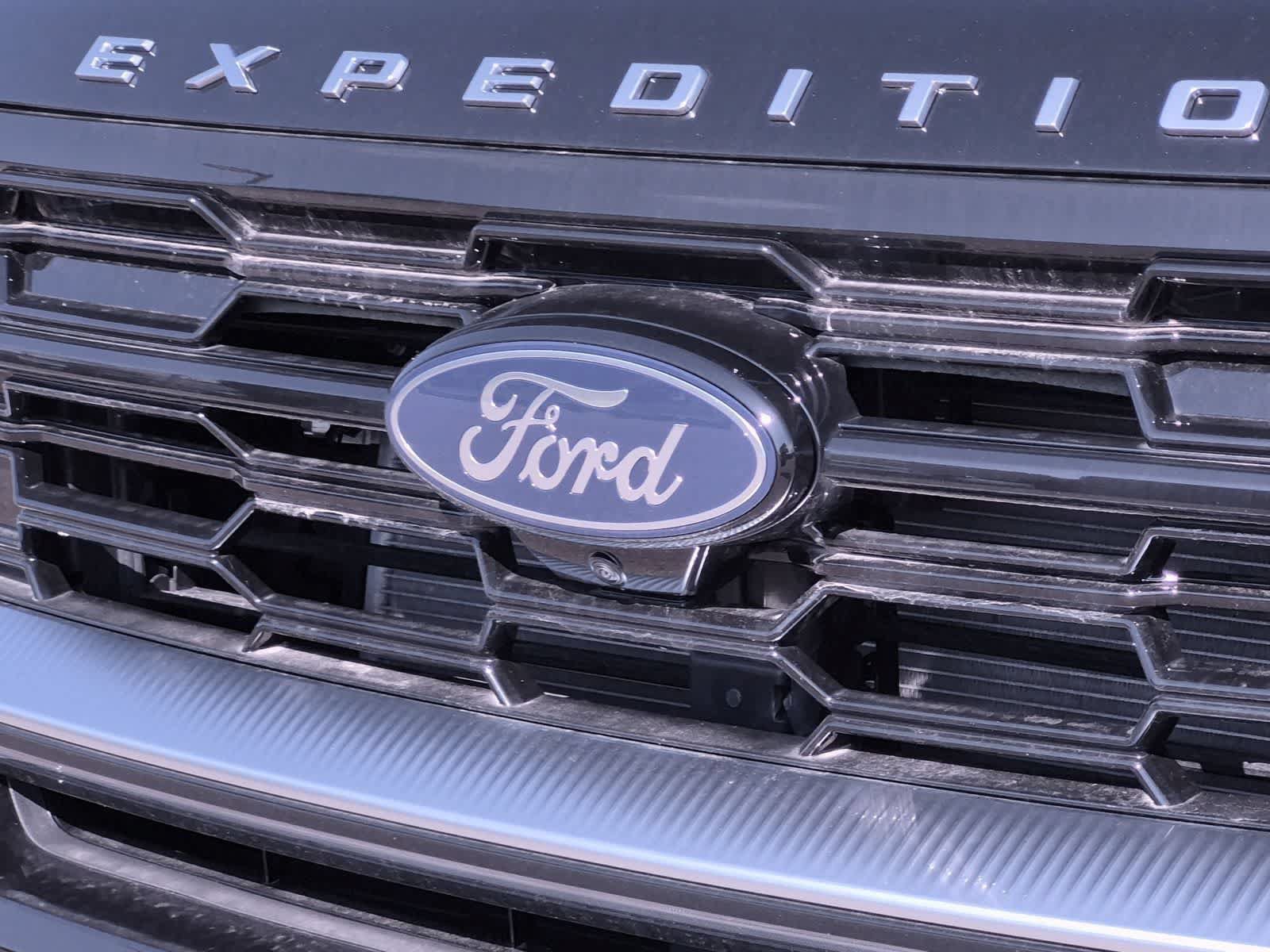 New 2025 Ford Expedition Platinum w/ Platinum Ultimate Package AWD/4WD image 12
