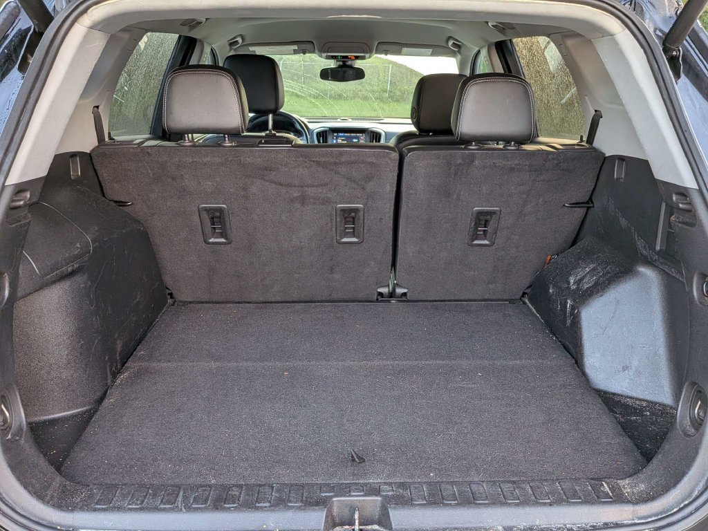 Used 2023 GMC Terrain SLT FWD image 13