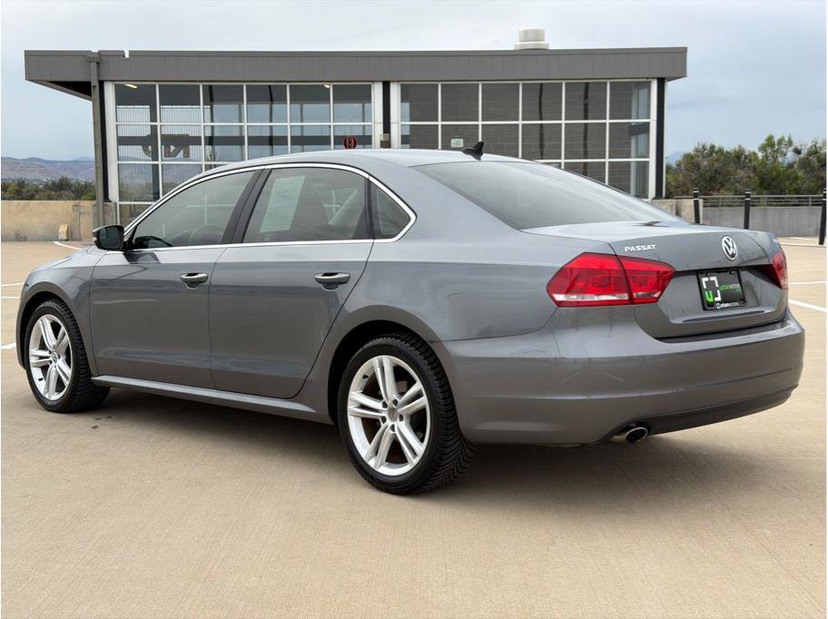 Used 2014 Volkswagen Passat 1.8T SE FWD image 6