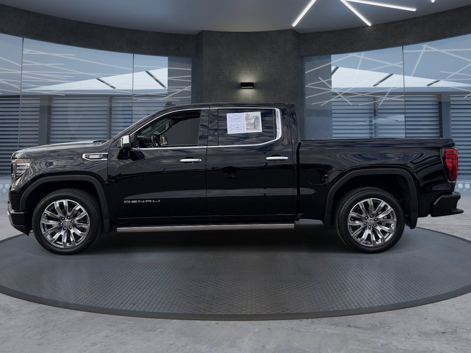 Certified 2025 GMC Sierra 1500 Denali AWD/4WD image 3