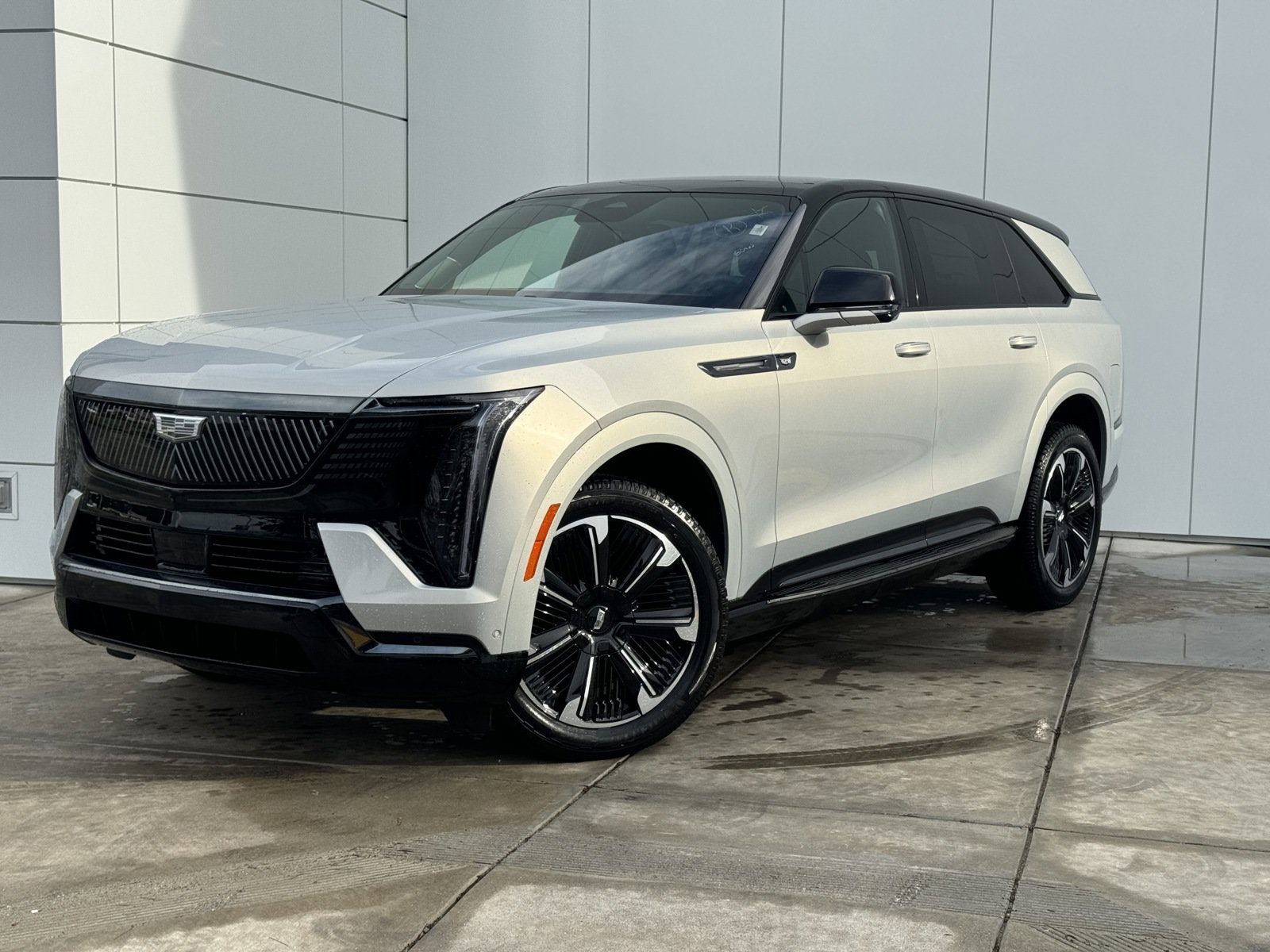 New 2025 Cadillac Escalade IQ Sport 2 AWD/4WD image 2