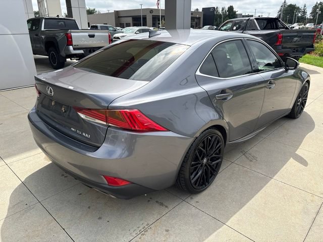 Used 2018 Lexus IS 300 AWD w/ Comfort Package image 7
