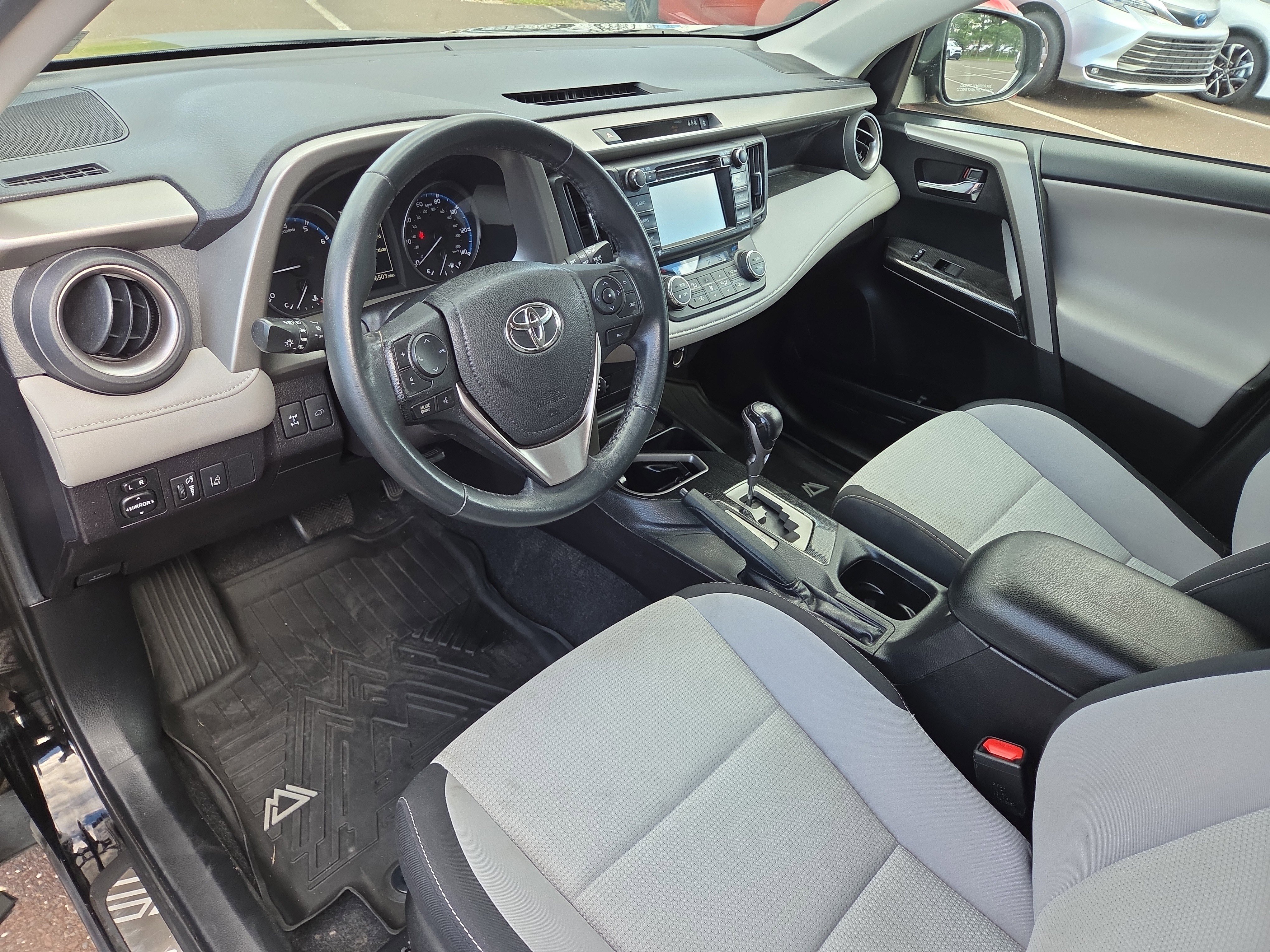 Used 2018 Toyota RAV4 Adventure image 15