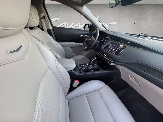Used 2022 Cadillac XT4 Premium Luxury w/ Technology Package image 29