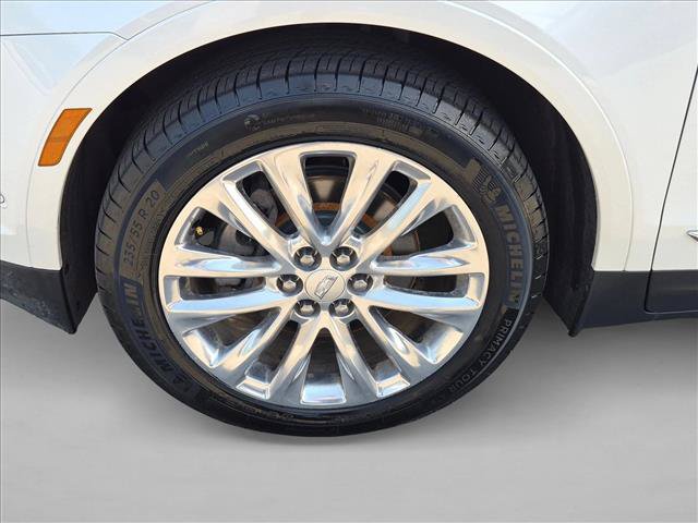 Used 2017 Cadillac XT5 Platinum w/ Driver Assist Package AWD/4WD image 24