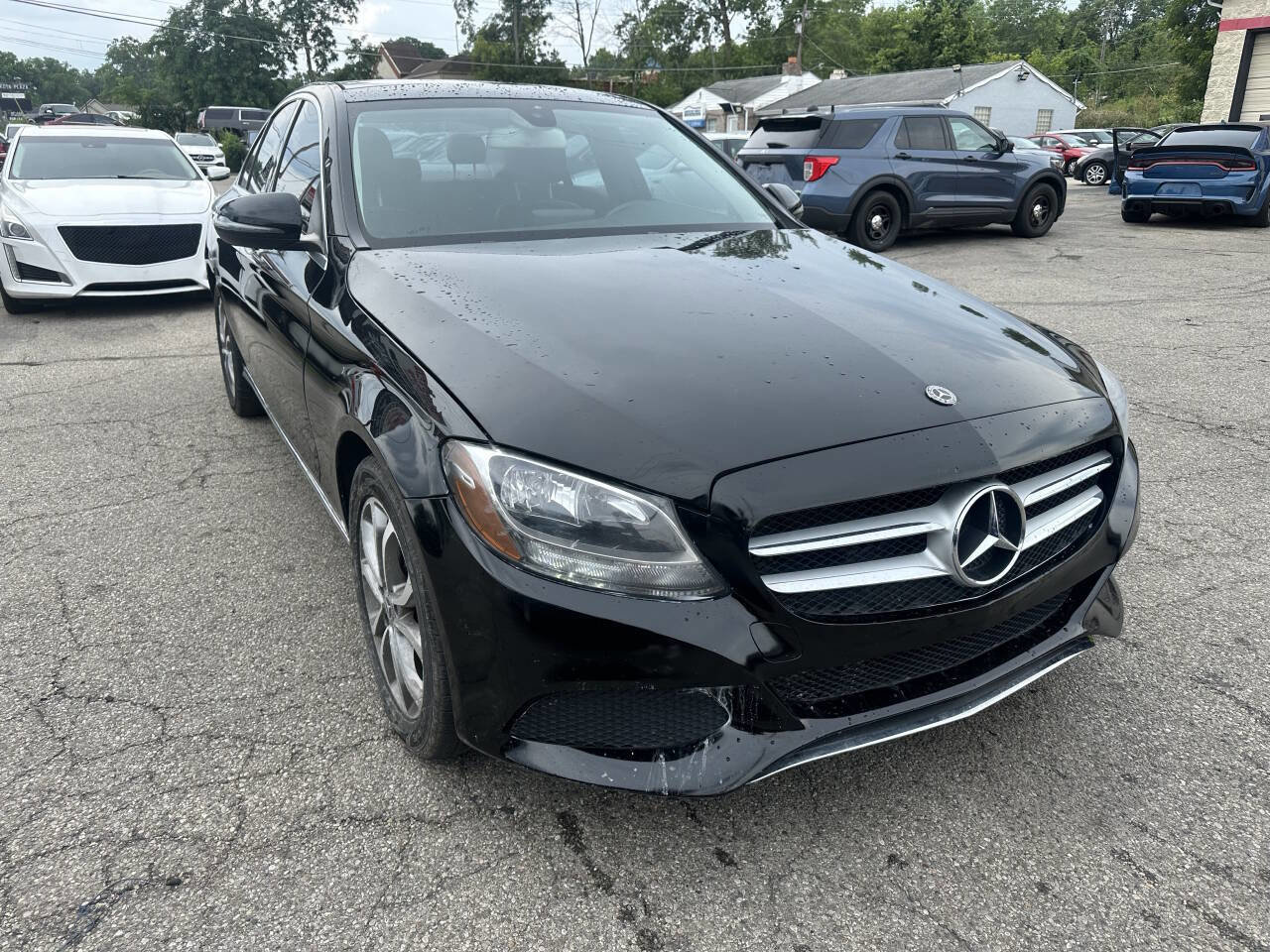 Used 2017 Mercedes-Benz C 300 4MATIC Sedan image 4