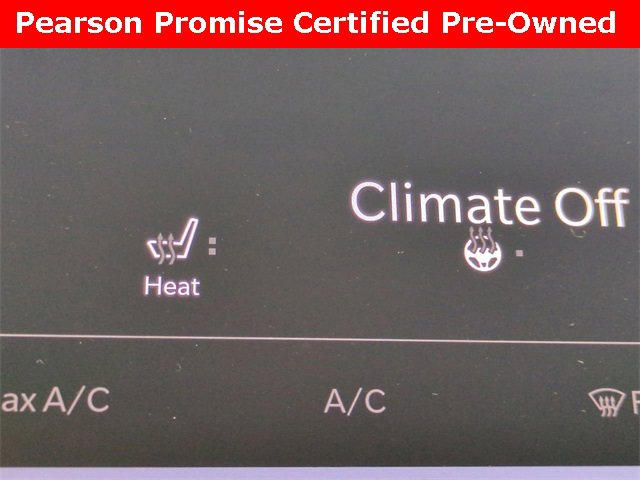 Used 2024 Chrysler Pacifica Touring-L image 22