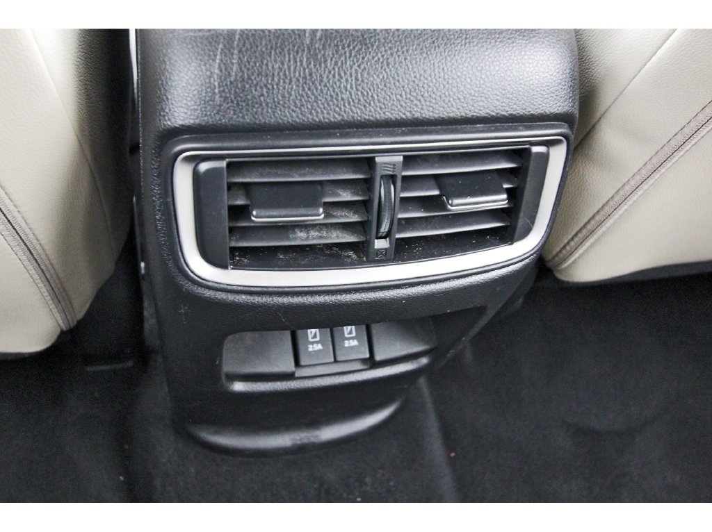 Used 2018 Honda CR-V Touring image 15