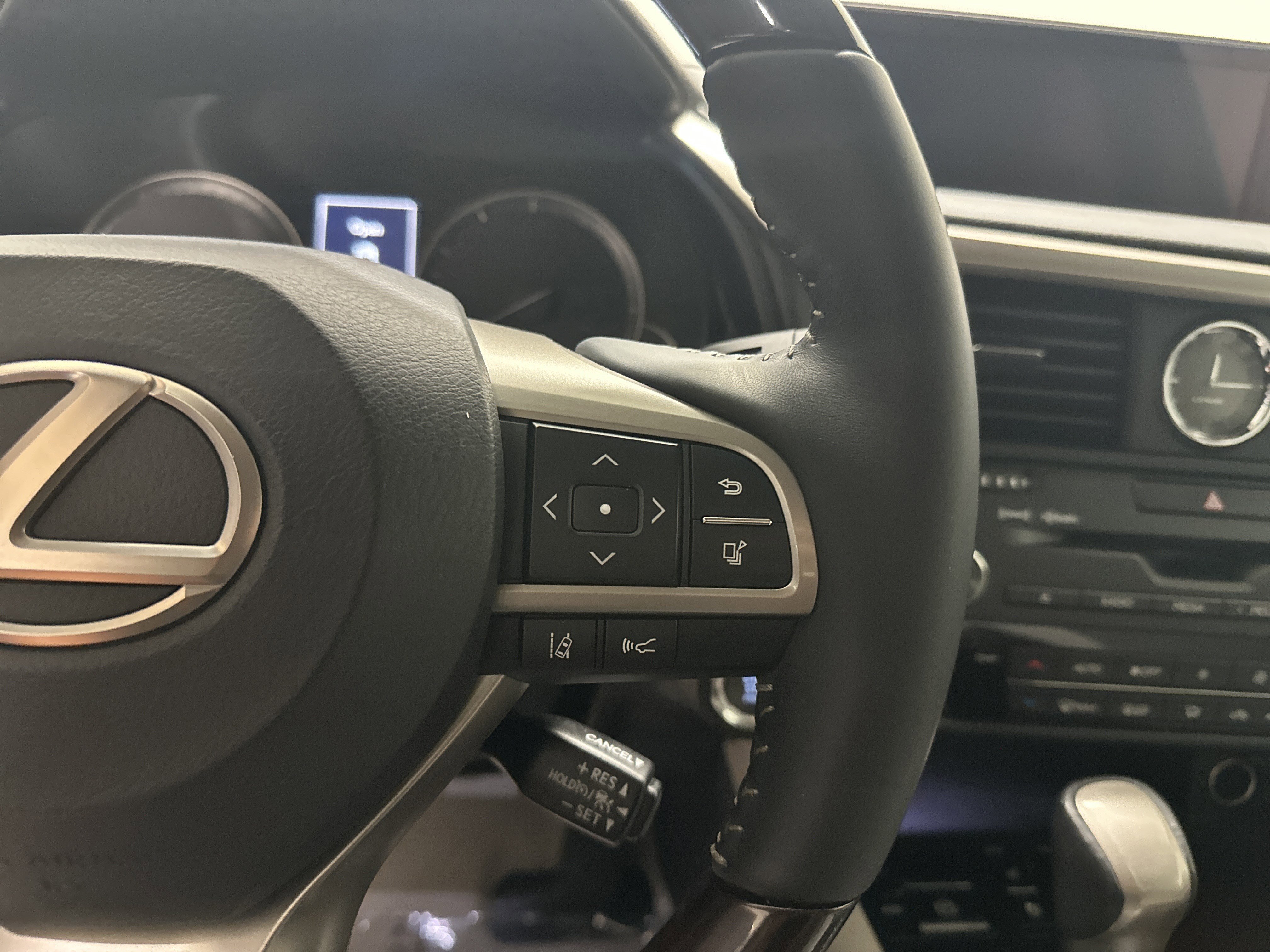 Used 2018 Lexus RX 350 AWD w/ Premium Package image 20