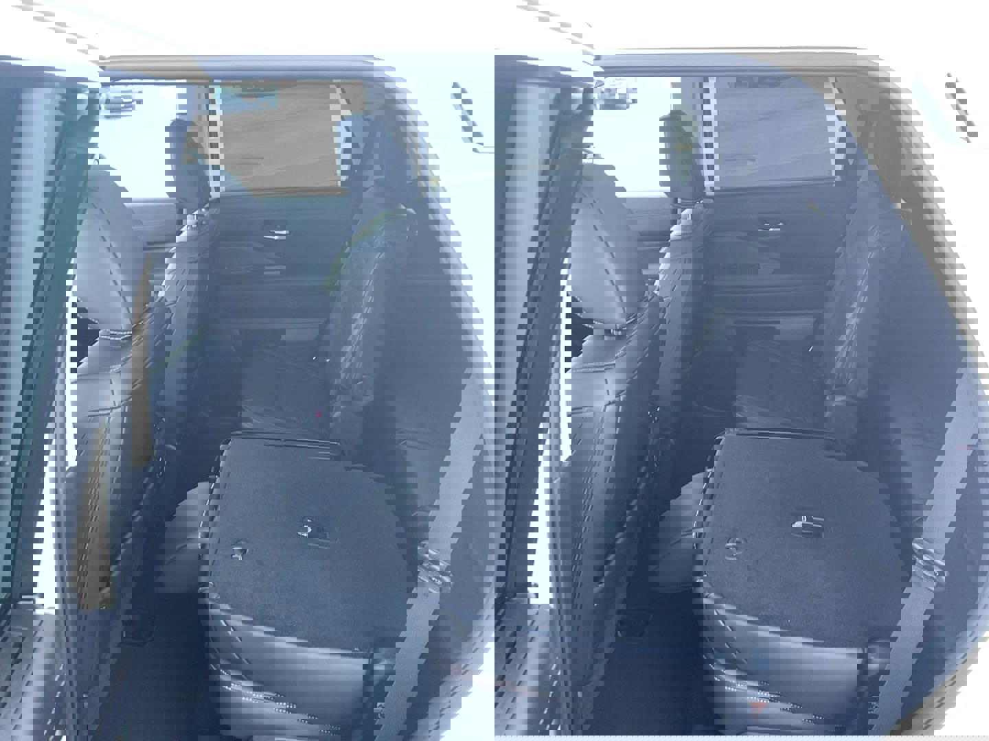 Used 2025 Nissan Pathfinder Platinum AWD/4WD image 25