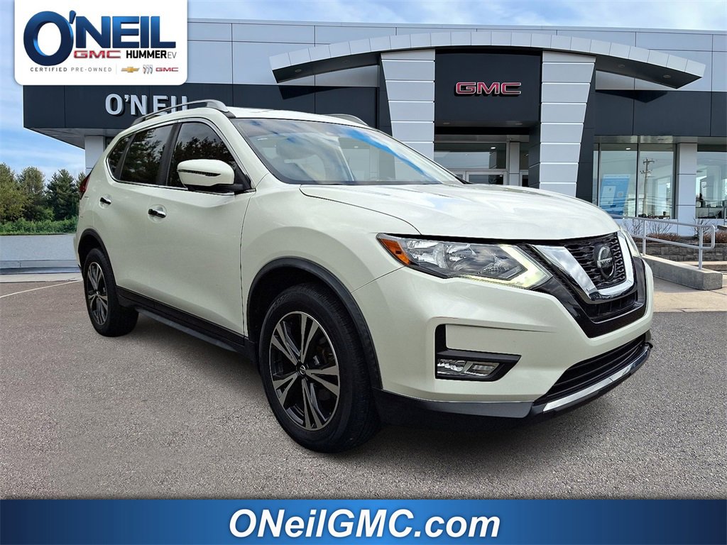 Used 2020 Nissan Rogue SV w/ Sun & Sound Touring Package