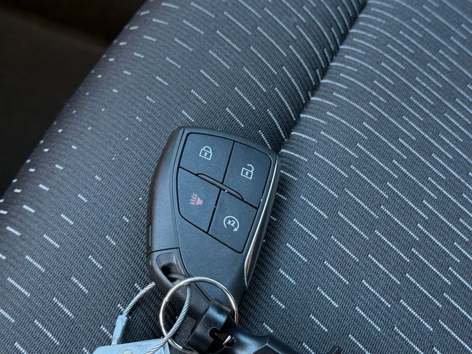 Used 2025 Chevrolet Equinox LT image 22