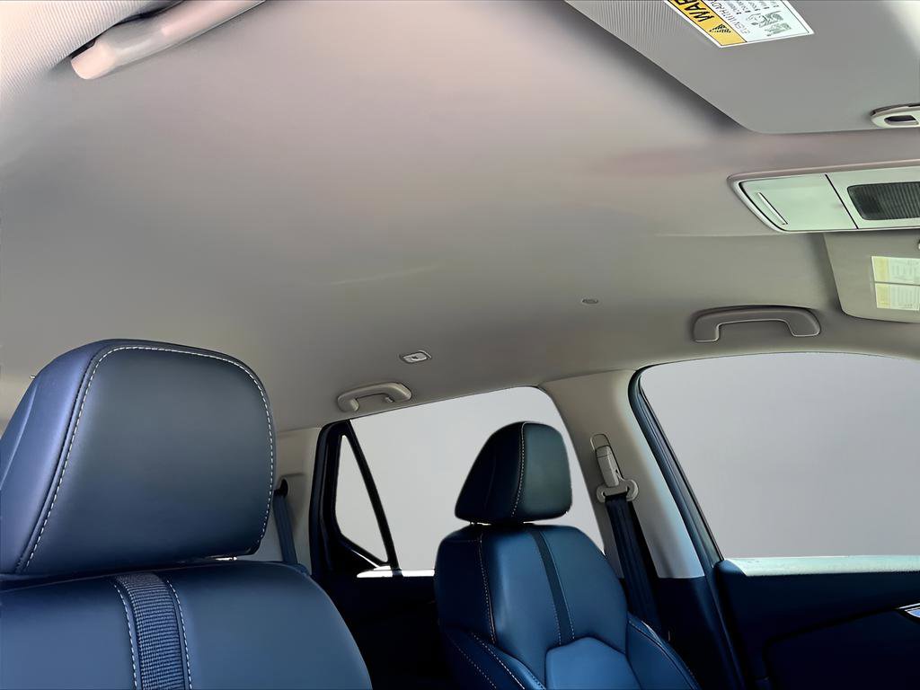 Used 2025 Honda Pilot EX-L image 18