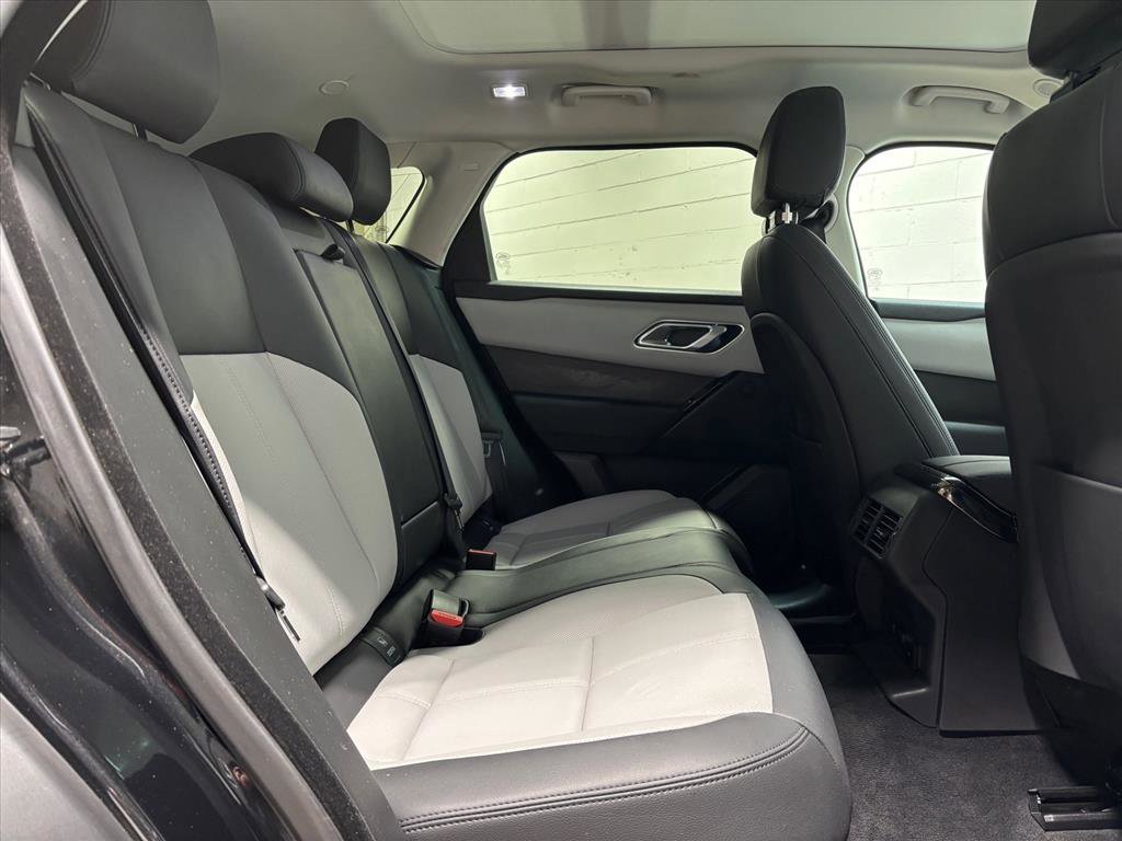 Used 2025 Land Rover Range Rover Velar Dynamic SE image 39