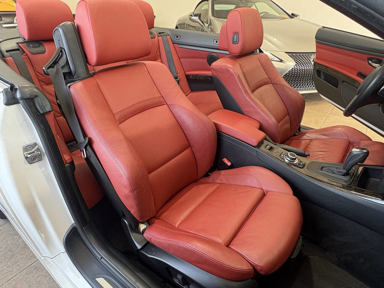 Used 2010 BMW 328i Convertible image 26