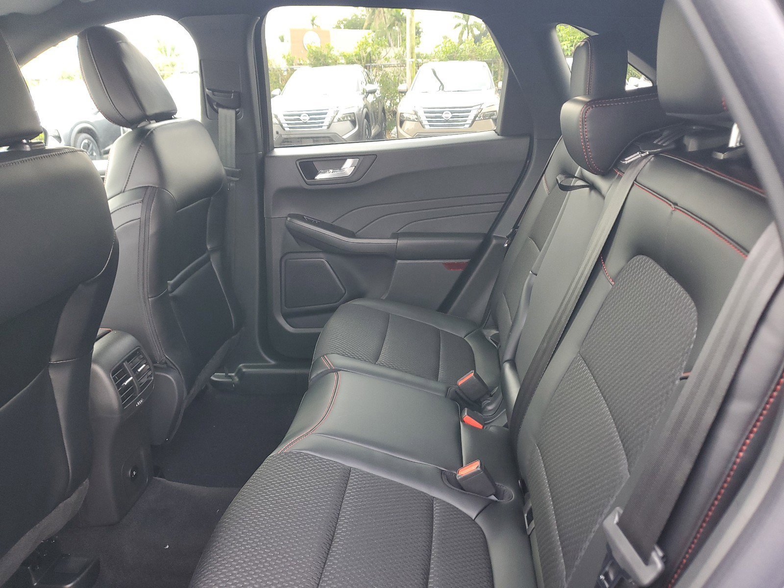 New 2025 Ford Escape ST-Line w/ Equipment Group 301A image 11