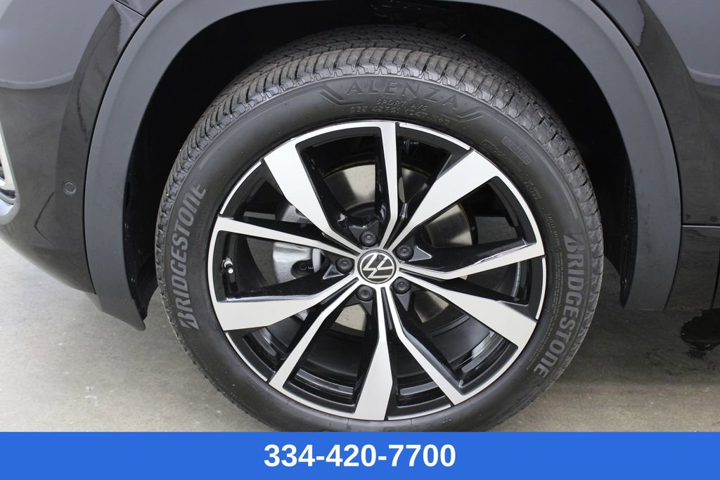 New 2025 Volkswagen Atlas SEL Premium R-Line image 28