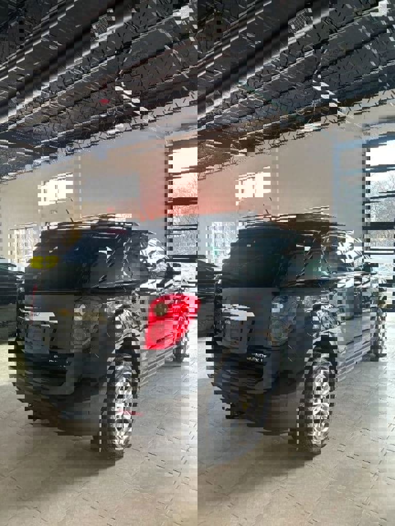 Used 2015 Chevrolet Equinox LT w/ Driver Convenience Package image 2