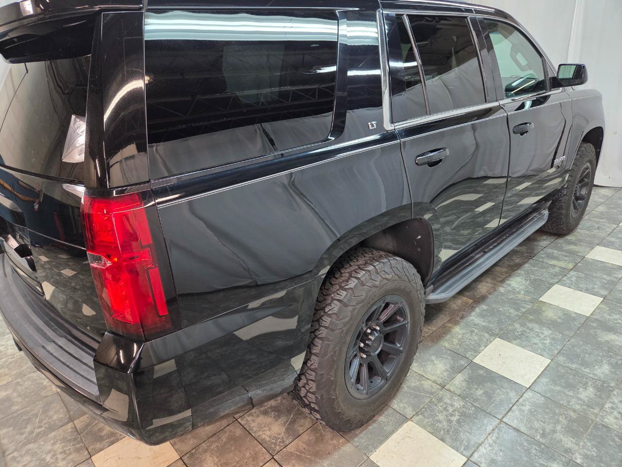 Used 2017 Chevrolet Tahoe LT AWD/4WD image 8