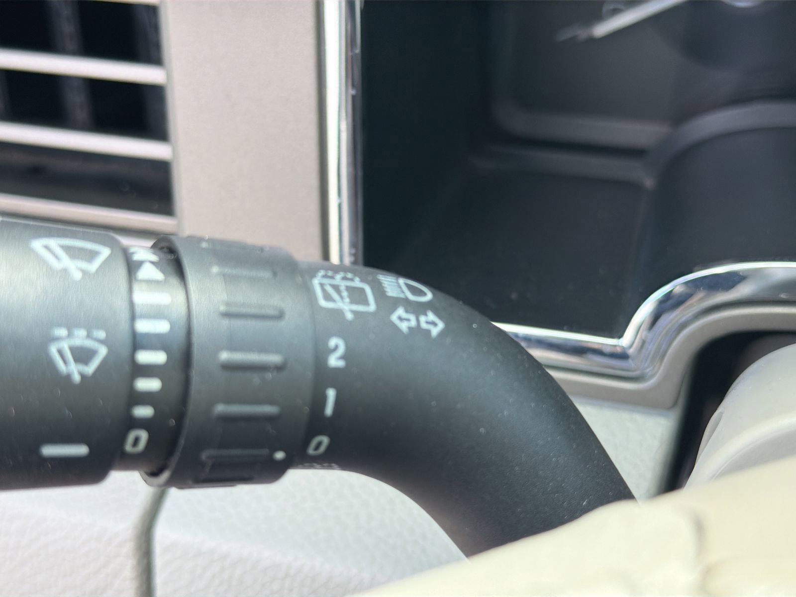 Used 2013 Lincoln Navigator 4WD w/ HD Trailer Tow Pkg image 31