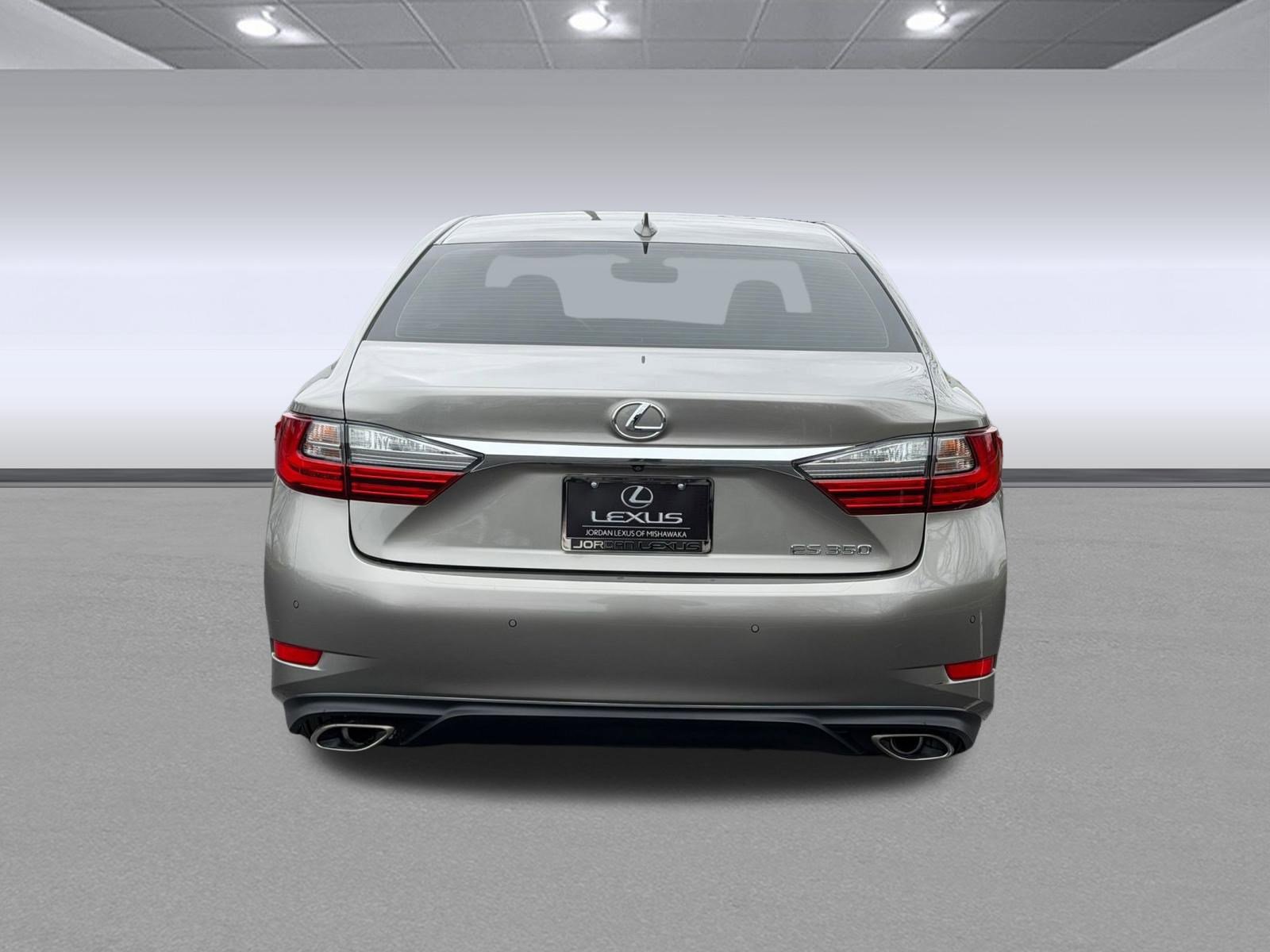 Used 2017 Lexus ES 350 w/ Premium Package image 10