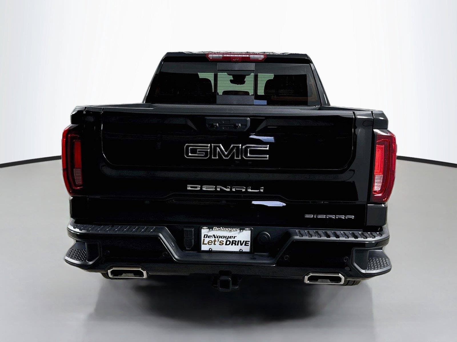 Used 2026 GMC Sierra 1500 Denali w/ Denali Reserve Package AWD/4WD image 12