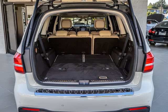 Used 2018 Mercedes-Benz GLS 550 4MATIC image 11