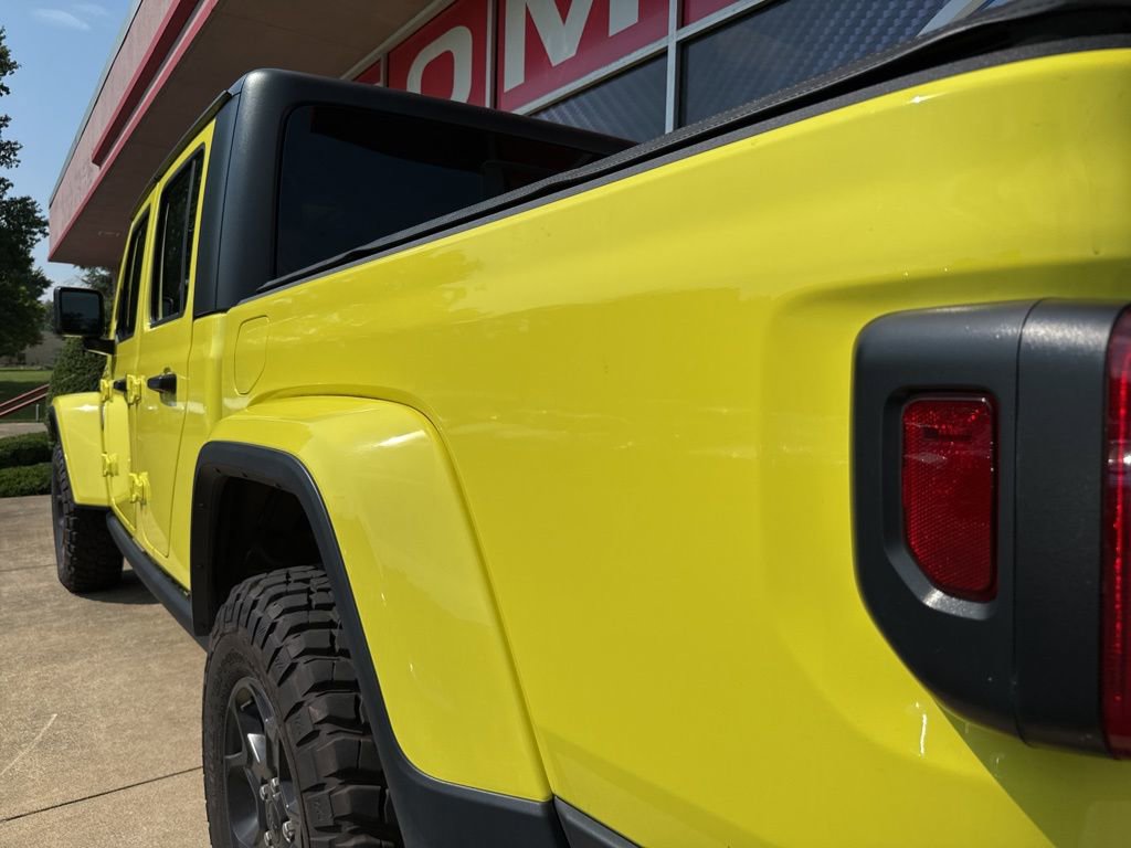 Used 2023 Jeep Gladiator Willys image 15