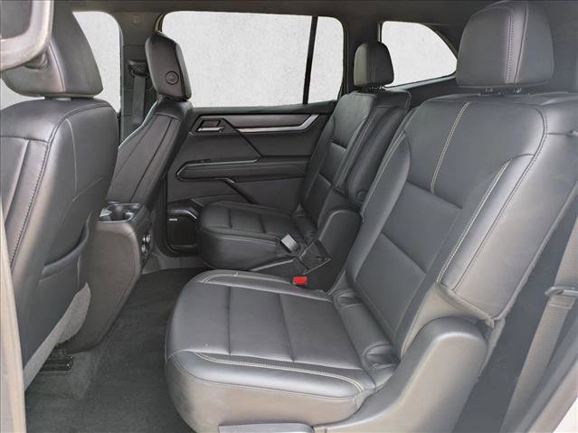 Used 2024 GMC Acadia Elevation image 18