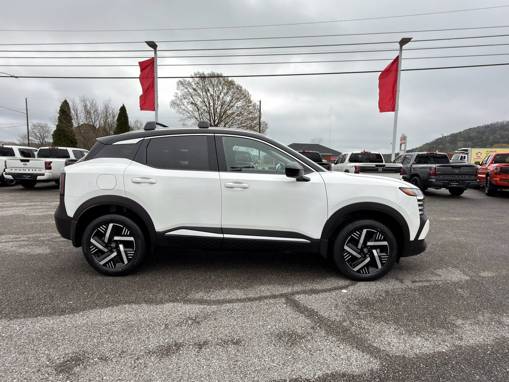 New 2026 Nissan Kicks SV image 2