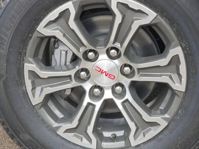 New 2026 GMC Sierra 1500 SLE image 10