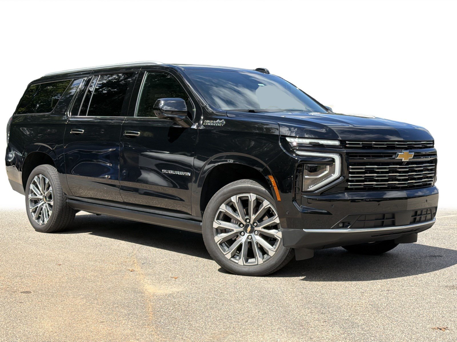Used 2026 Chevrolet Suburban High Country AWD/4WD image 2