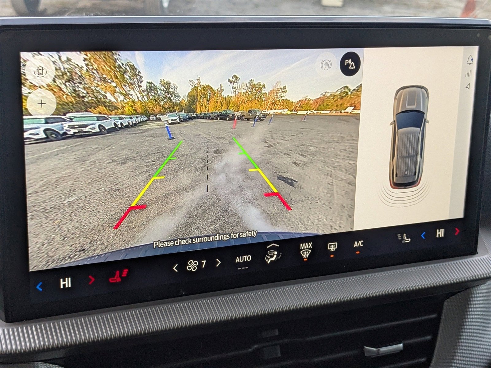 New 2025 Ford Explorer Active image 24