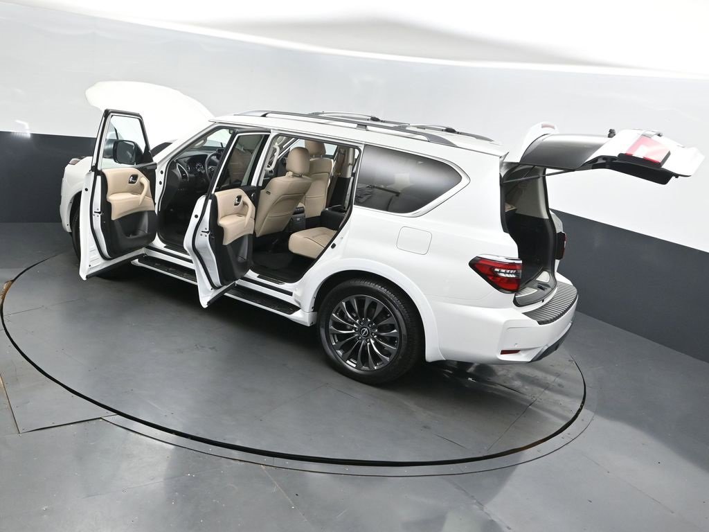 Used 2024 Nissan Armada Platinum w/ Captain's Chairs Package image 2
