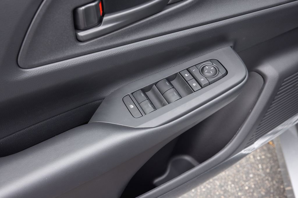 Used 2026 Toyota Prius Plug-In Hybrid image 9