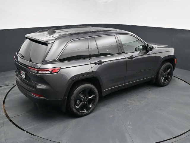 New 2026 Jeep Grand Cherokee Limited w/ Limited Altitude Package AWD/4WD image 51