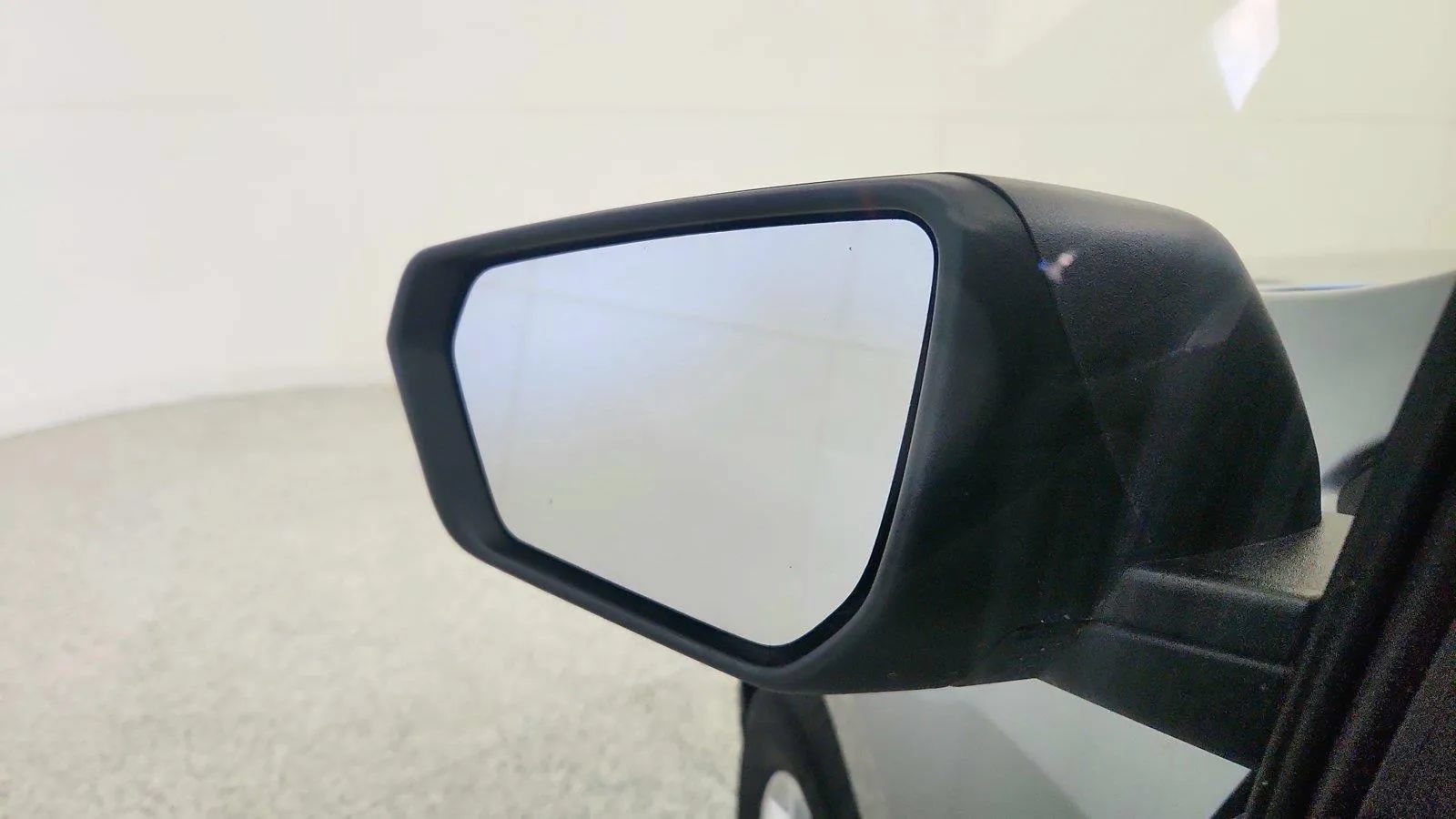 Used 2023 Chevrolet Equinox LS FWD image 15