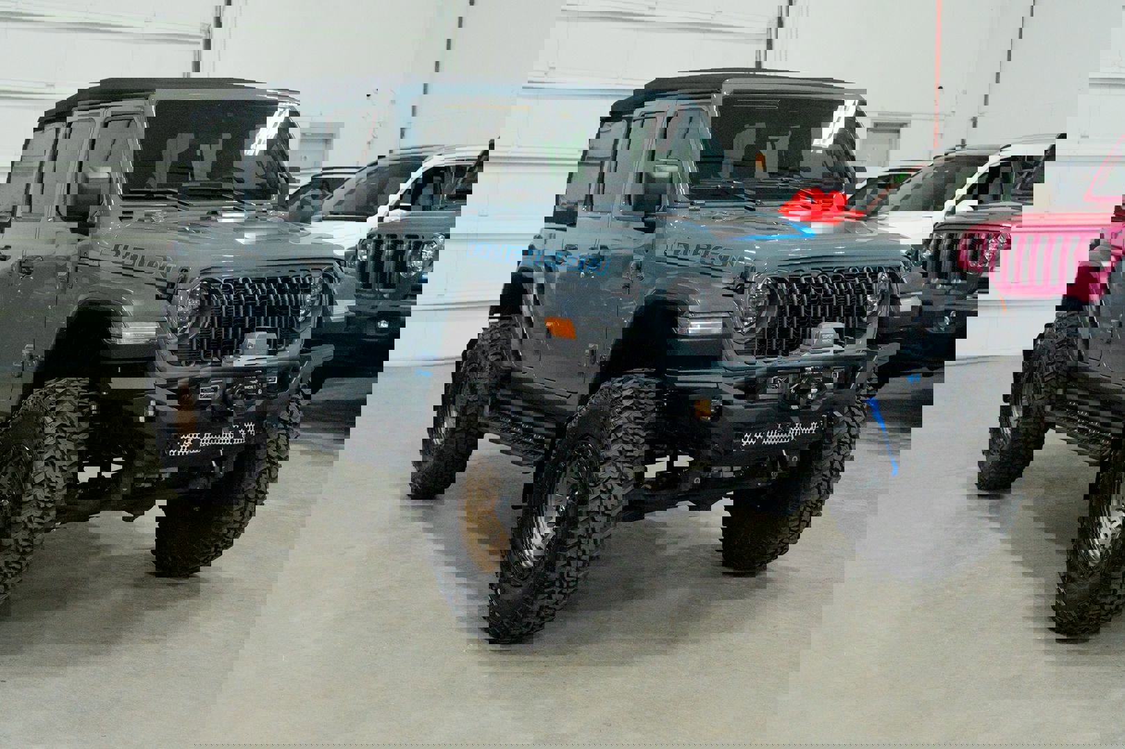 Used 2024 Jeep Wrangler Unlimited Rubicon 4xe w/ Convenience Group image 9